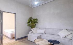 Apartament Gris